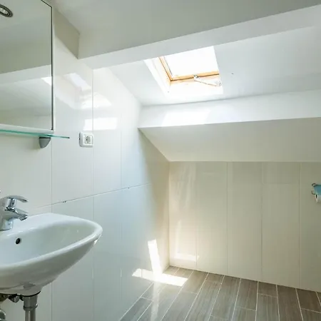 3 Bedroom Lovely In 度假居